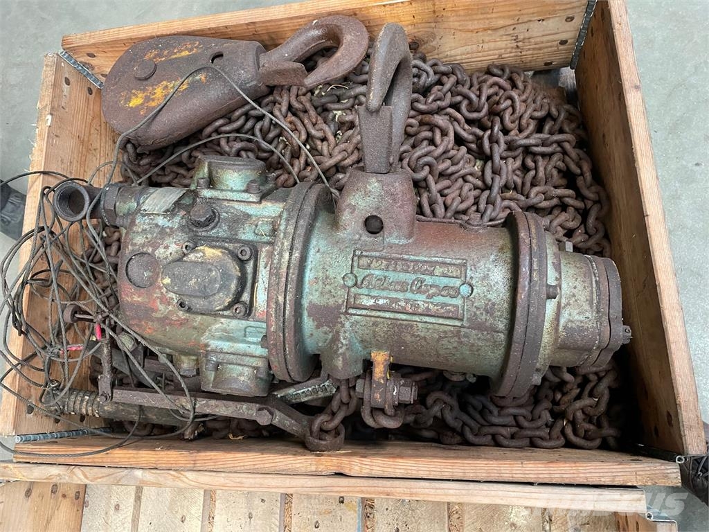 Atlas Copco kædeluftspil - 2,5 ton أجزاء ومعدات رافعات