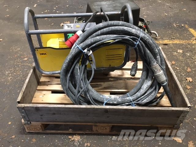 Atlas Copco stavvibrator / frekvensomformer Vibraatorid