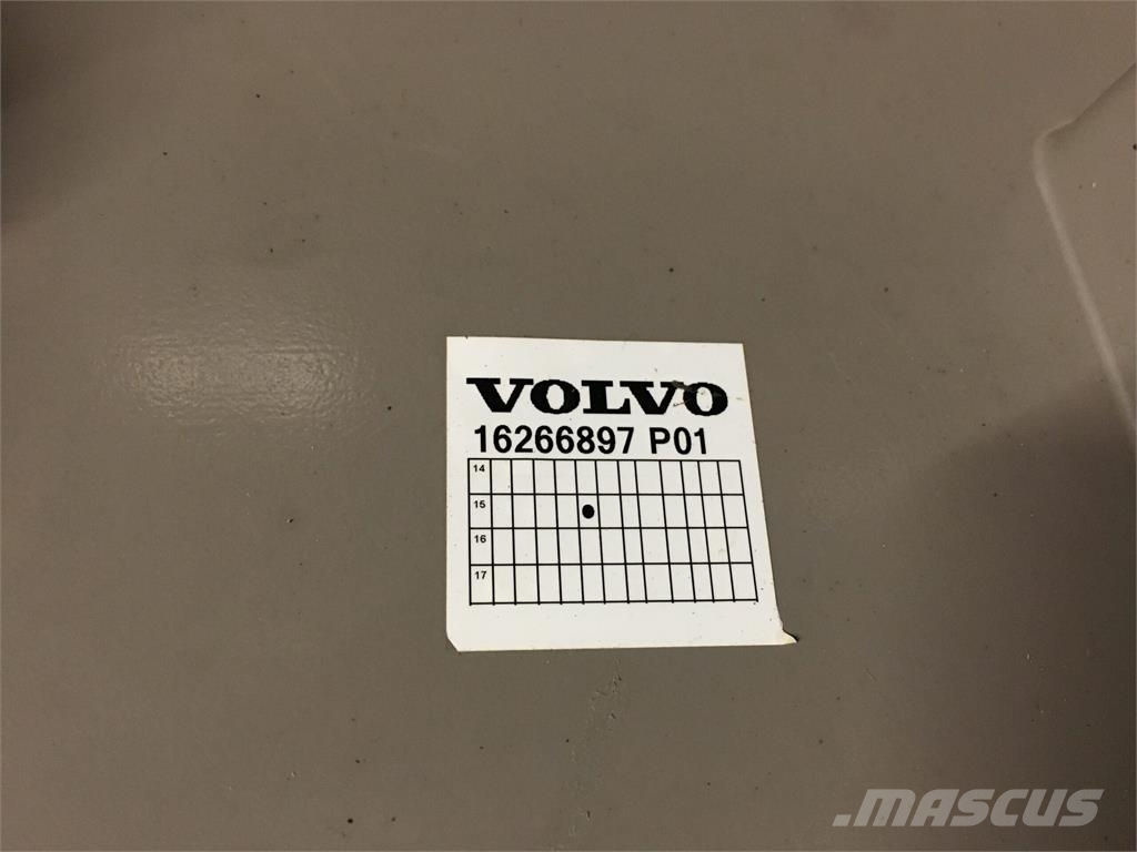 Bagsektion panel, Volvo L90H Andre komponenter