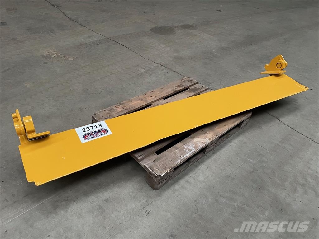  Bagsmæk ex. Hydrema 916 dumper Ďalšie komponenty