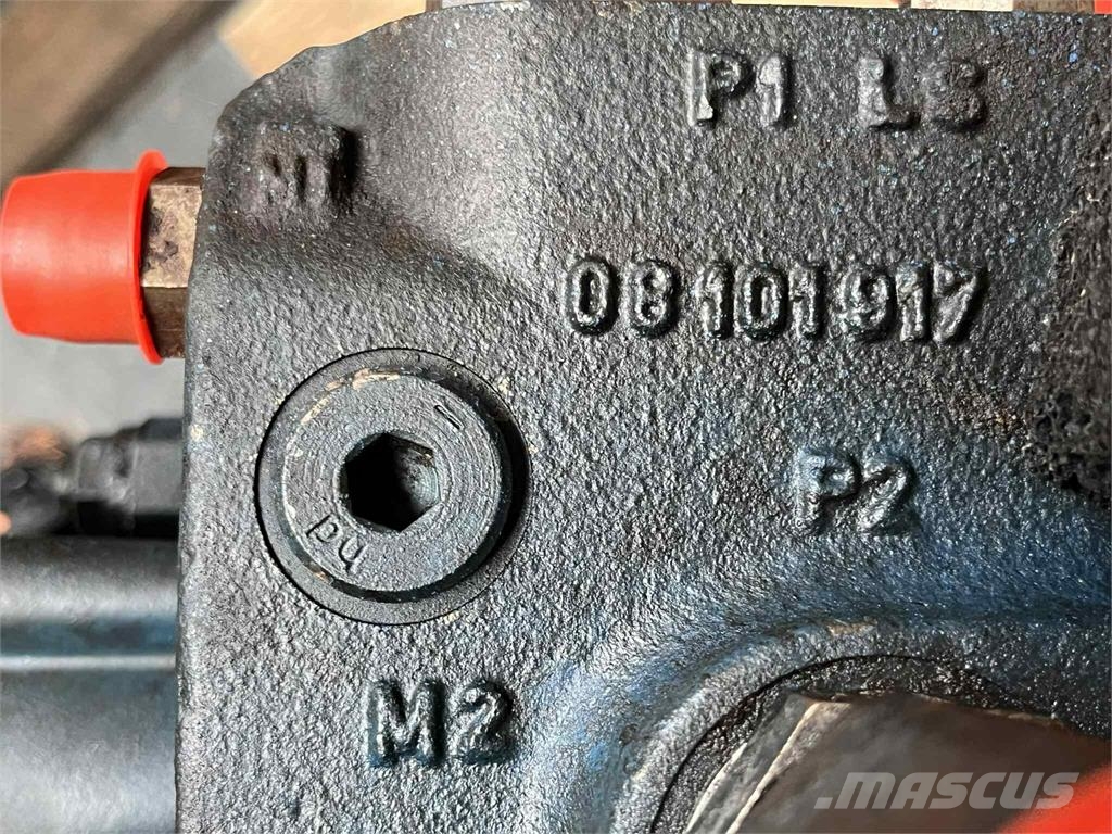 CASE 695SR hovedventil Хидравлични