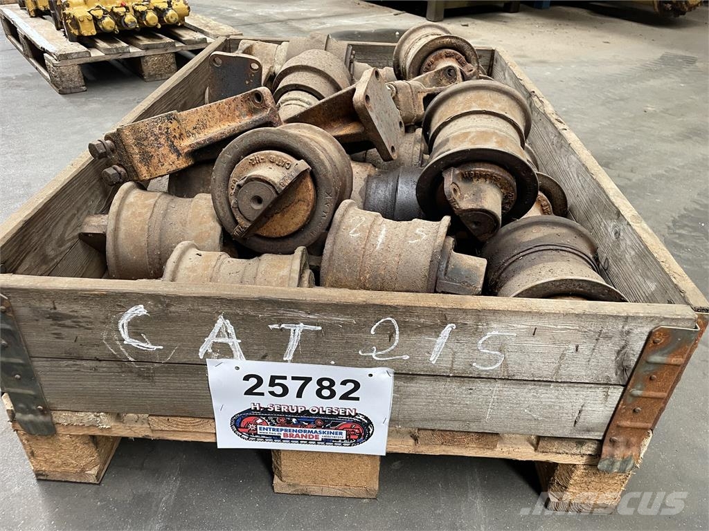 CAT 215LC overruller (2 stk) + underruller (20 stk) Други компоненти