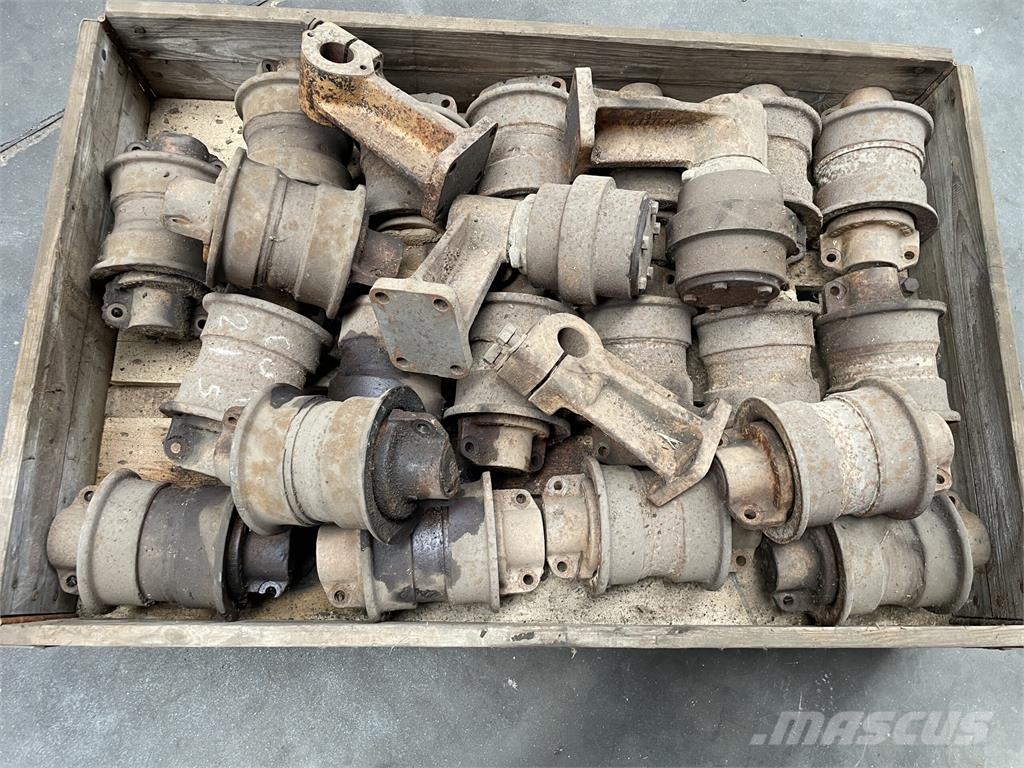 CAT 215LC overruller (2 stk) + underruller (20 stk) Други компоненти