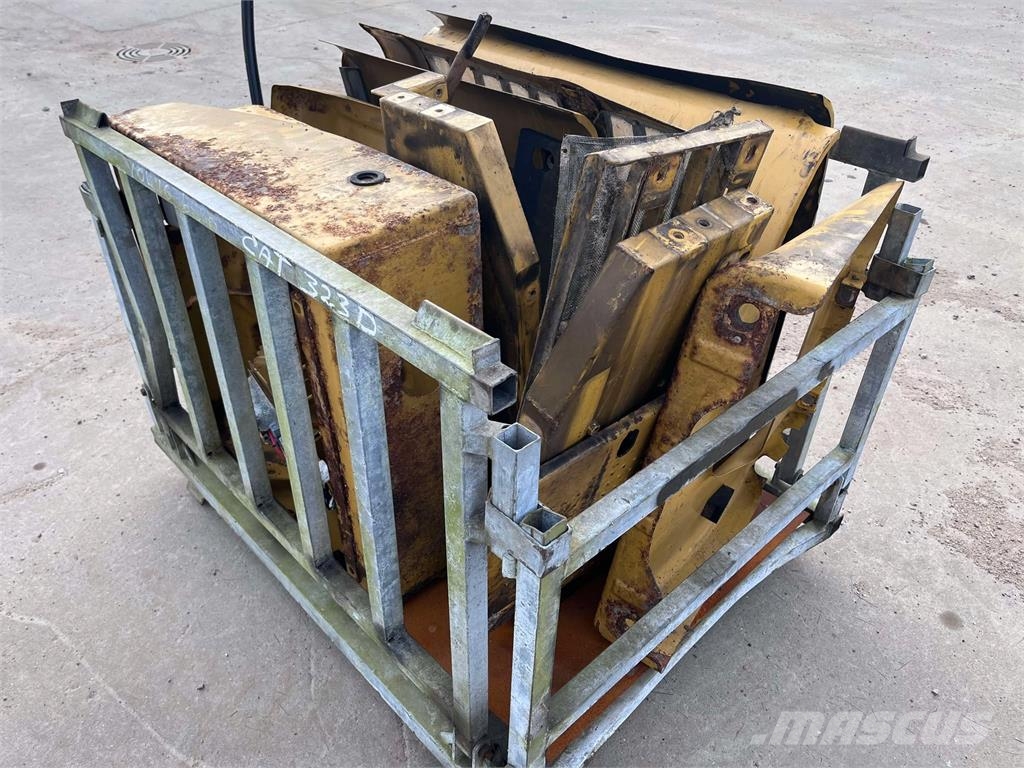 CAT 323D Skærme Muud osad