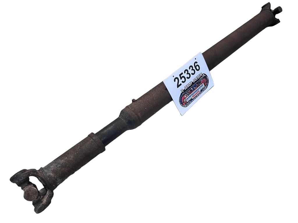 CAT 908M, forreste kardan aksel Andre komponenter