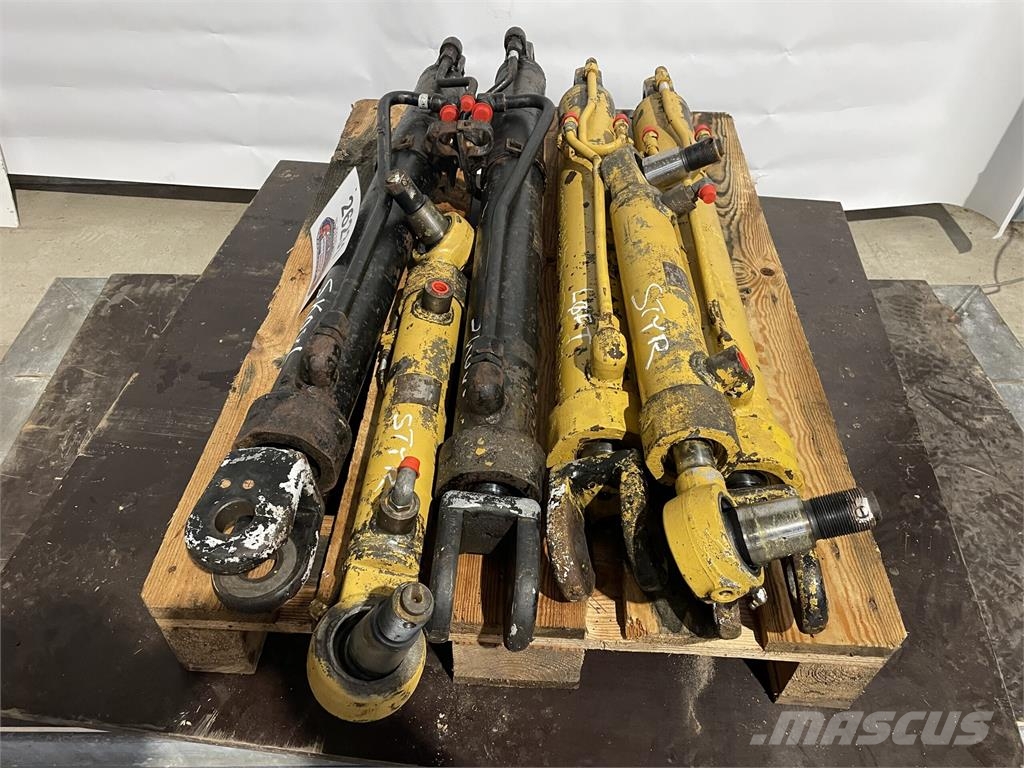 CAT IT12 Diverse cylindere Hydraulics