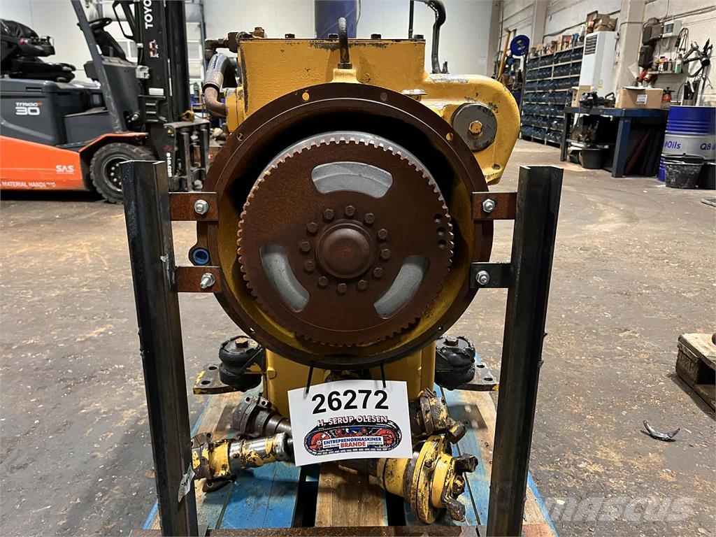 CAT IT12B transmission Getriebe