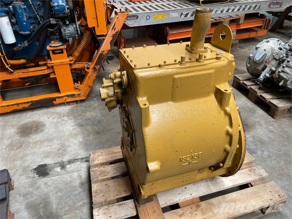 CAT transmission 7M825 til Cat D8 og D8H dozer Transmissie