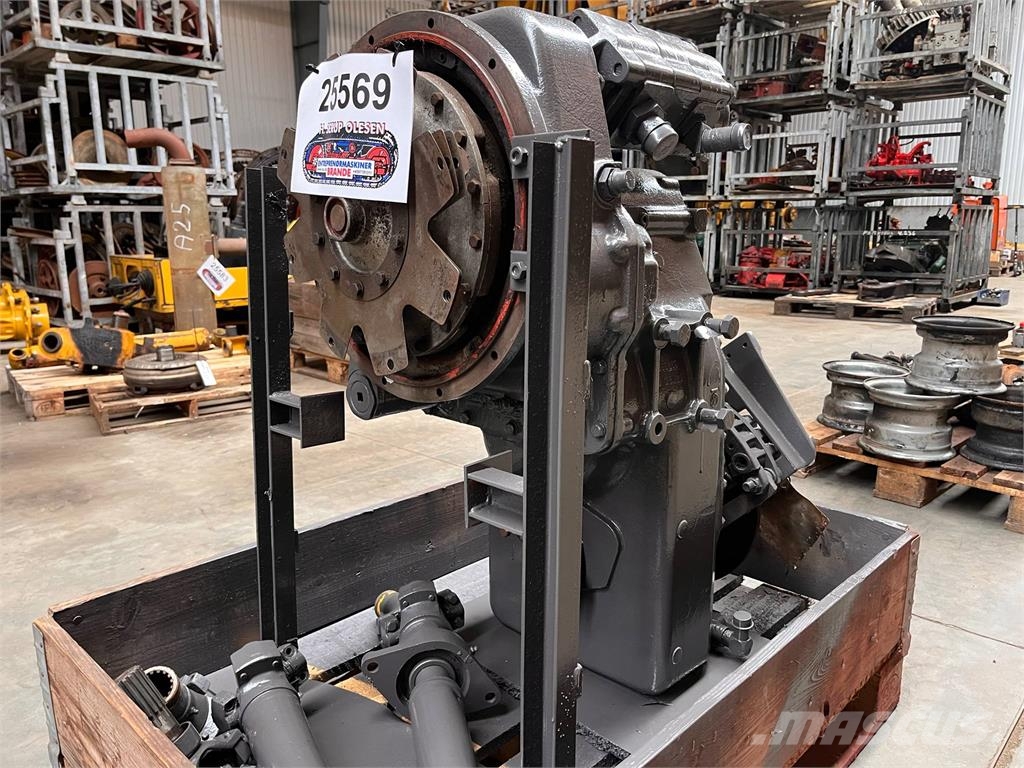 Clark 45C transmission Transmissie