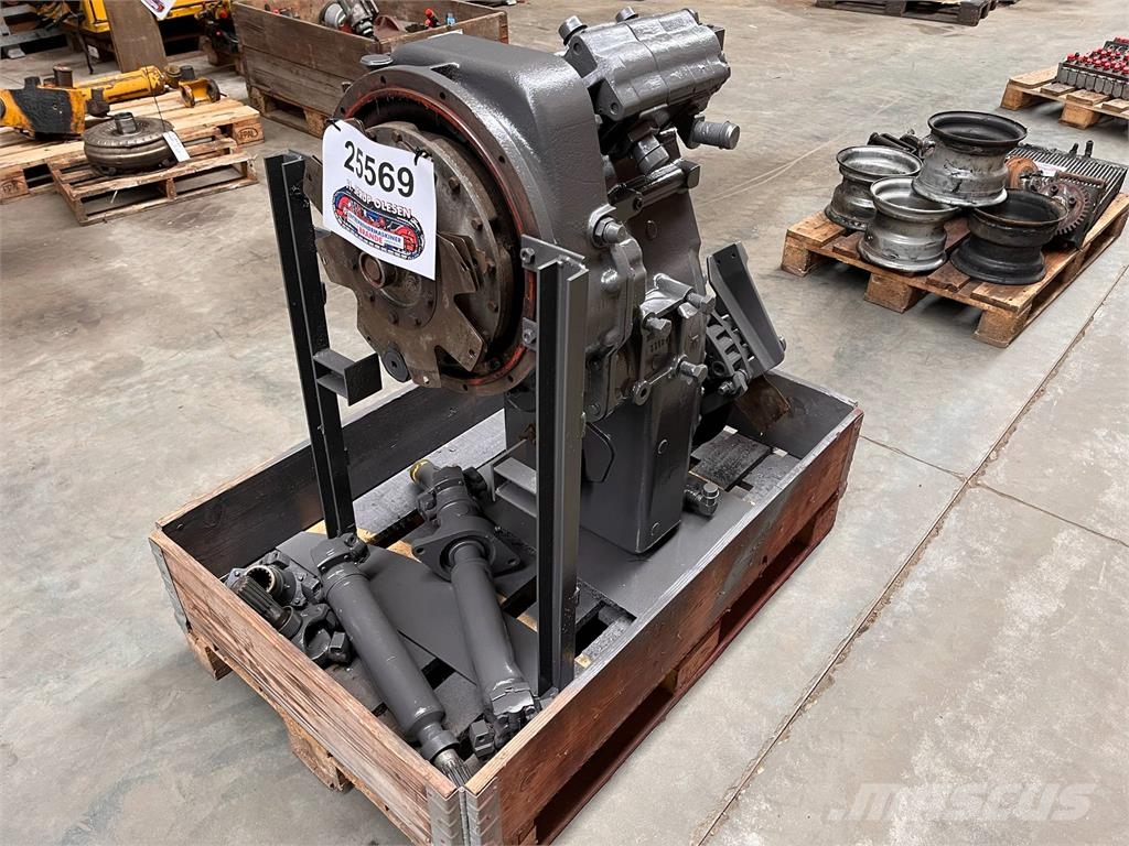Clark 45C transmission Transmissie