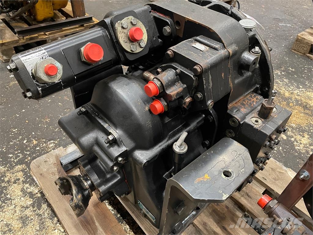 Clark model 12.6HR18213-1 transmission Transmissie