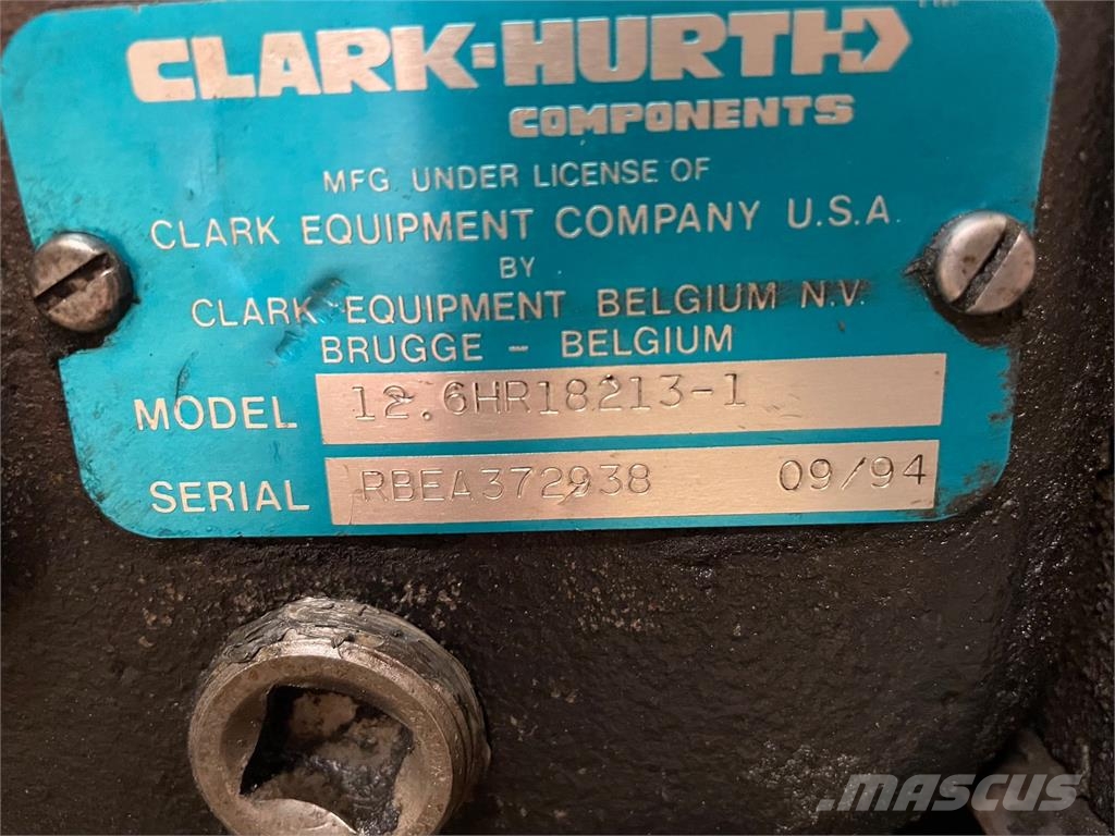 Clark model 12.6HR18213-1 transmission Transmissie