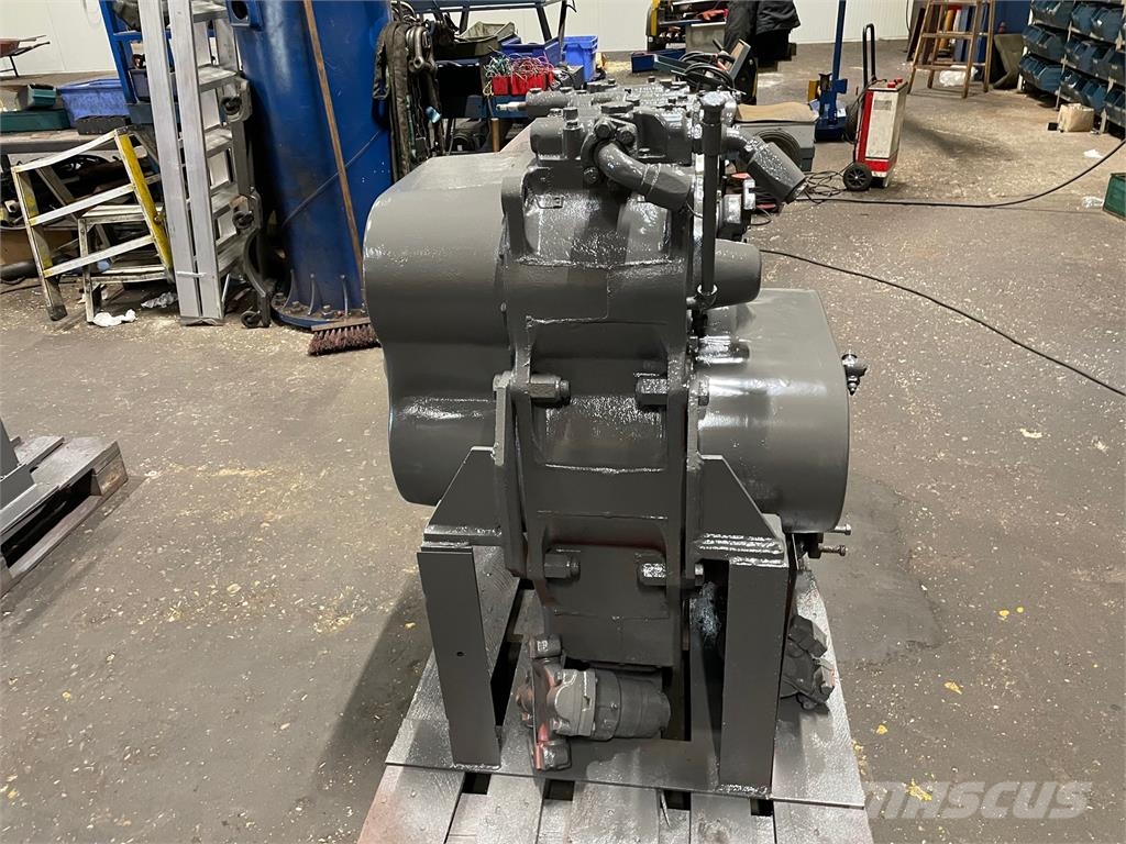 Clark Model 5420-6 transmission Transmissie