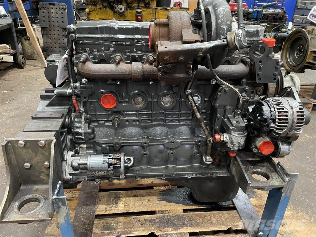 CNH motor F4AE0634L ex. NH E265 发动机