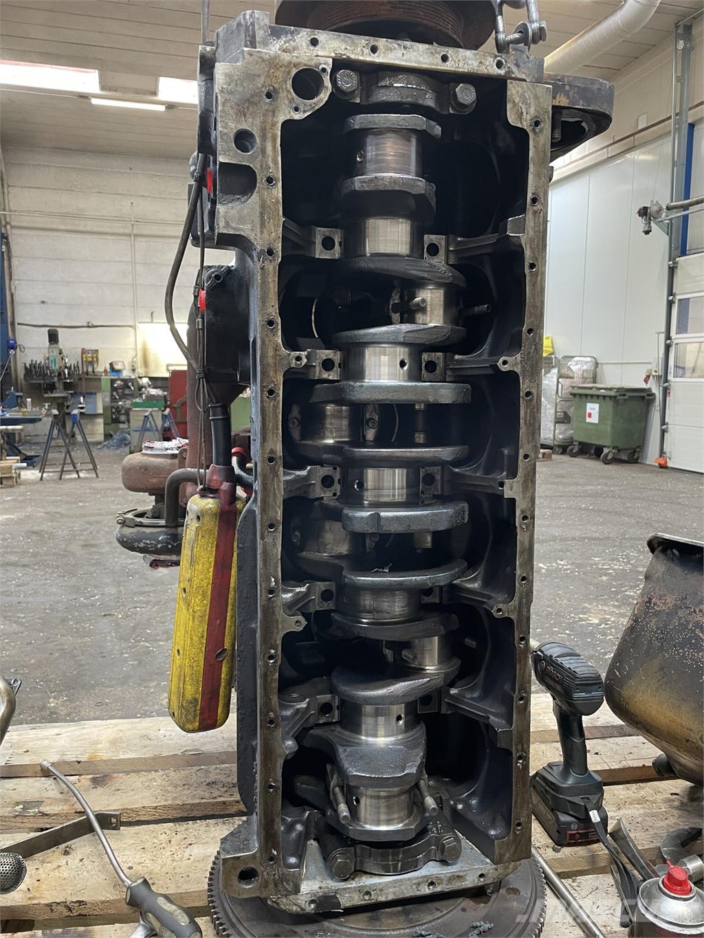 Cummins 6T-830 motor - kun til dele Engines