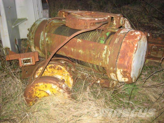 Demag 15 ton Łodzie, pontony i barki budowlane