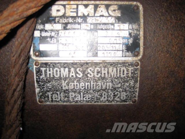 Demag spil 3 ton Łodzie, pontony i barki budowlane