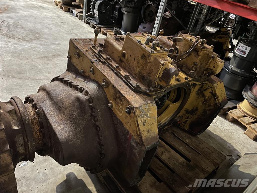 Differentialegear, komplet ex. Komatsu D65P-8 s/n Muut