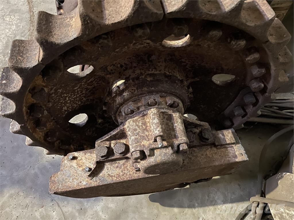 Differentialegear, komplet ex. Komatsu D65P-8 s/n Muut