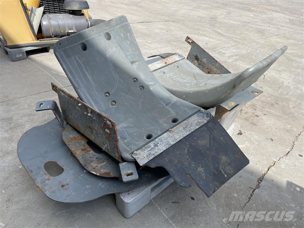  Diverse dele ex. Liebherr L542 Ďalšie komponenty