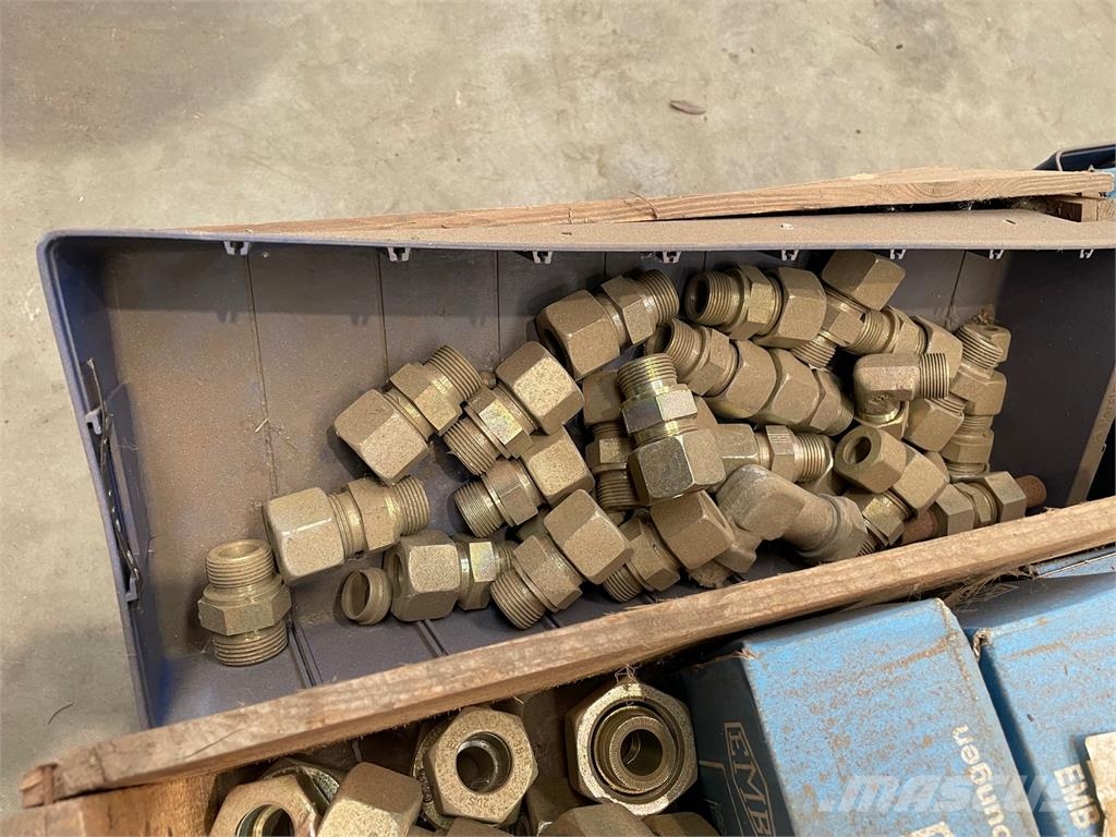 Diverse hydraulisk fittings Ďalšie komponenty