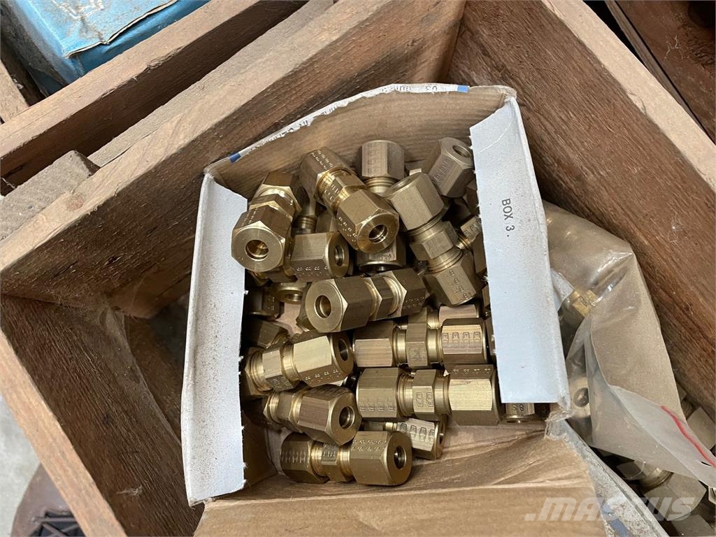 Diverse hydraulisk fittings Ďalšie komponenty