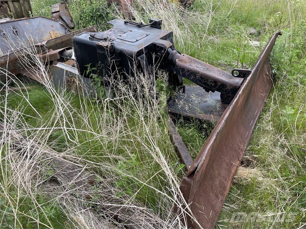  Dozerblad ex. Åkerman H7MB Ďalšie komponenty