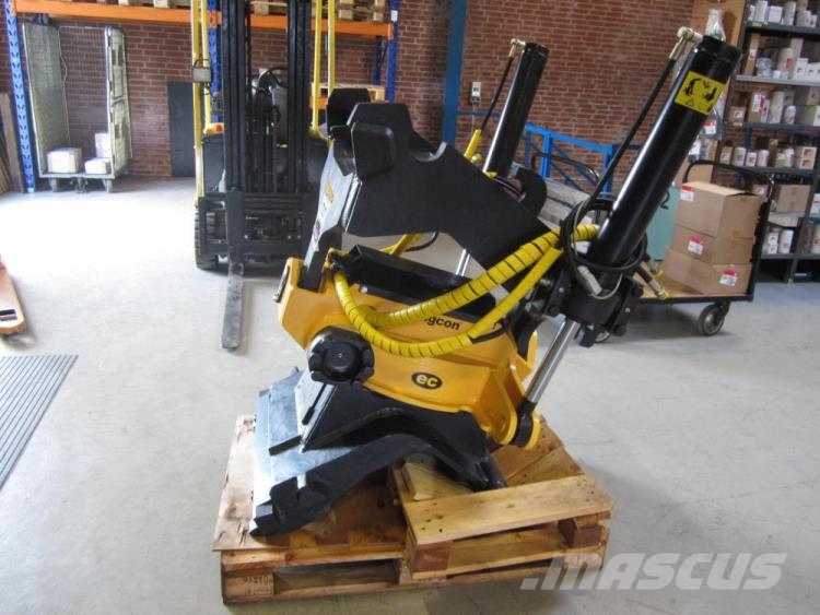Engcon EC30 tiltrotator Quick connectors