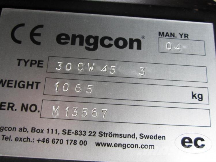 Engcon EC30 tiltrotator Quick connectors