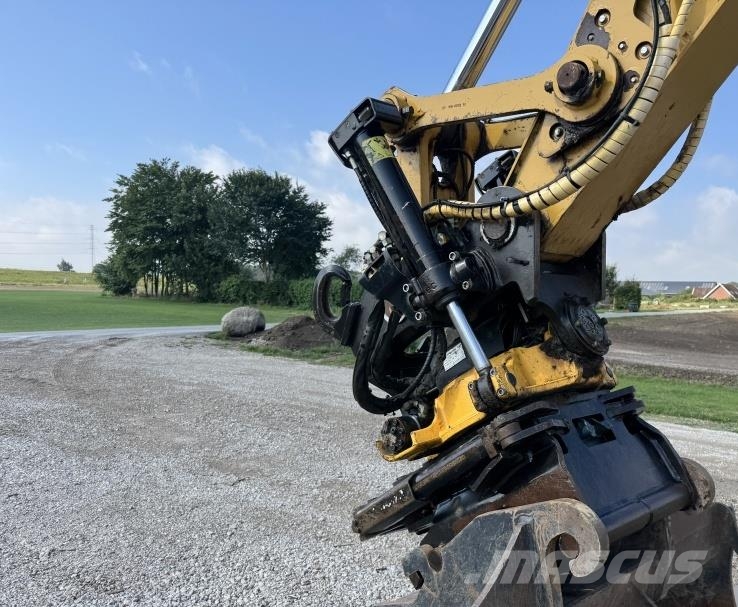 Engcon tiltrotator med klo. 快速連結器