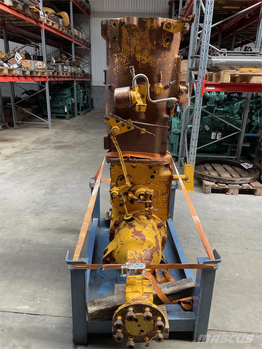 Ford 550 Bagaksel med gearkasse Άξονες