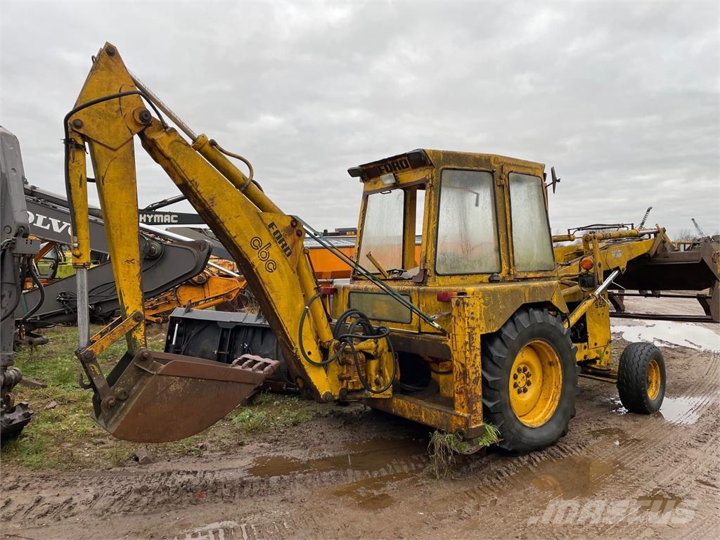 Ford 550 rendegraver 4 x 2 - til ophug 反铲装载机