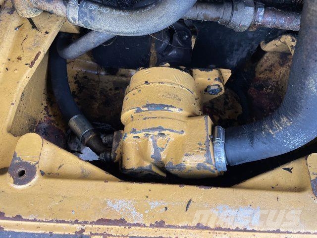 Ford 655 model LF2111 - 4 x 4 - til ophug Ekskavaatorlaadurid