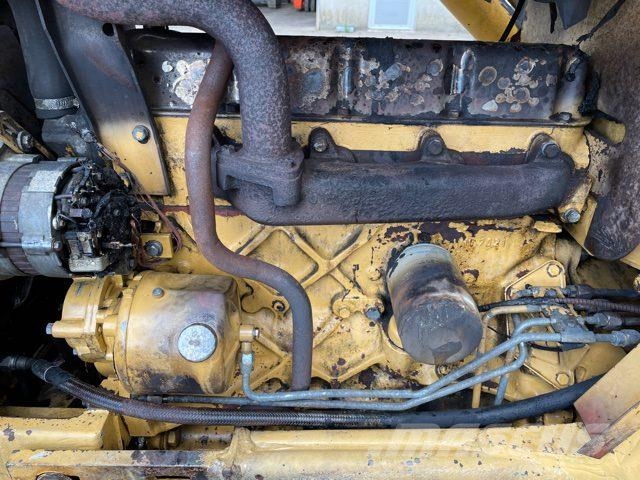 Ford 655 model LF2111 - 4 x 4 - til ophug Ekskavaatorlaadurid