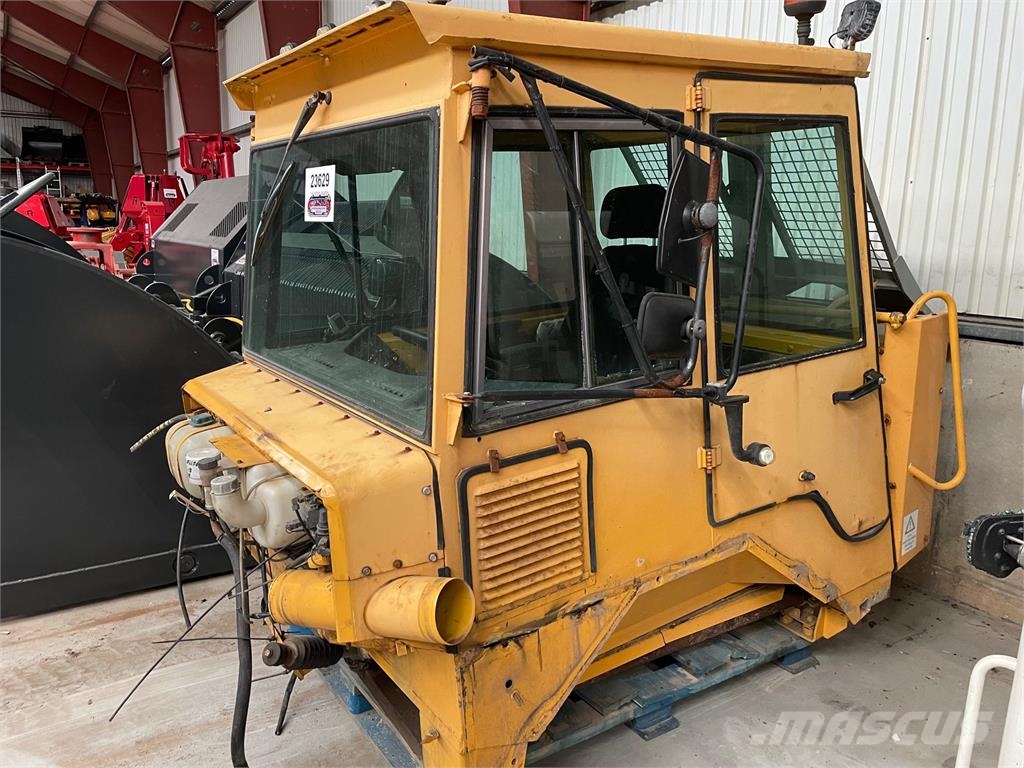 Førerhus ex. Volvo A25C dumper Ďalšie komponenty