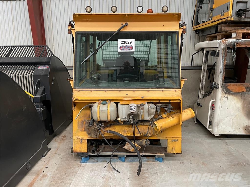Førerhus ex. Volvo A25C dumper Ďalšie komponenty