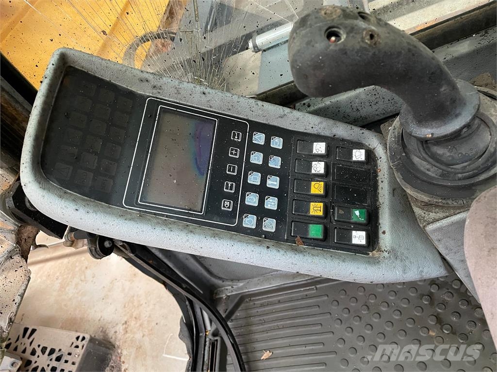 Førerhus ex. Volvo EC280, s/no. 1382 Ďalšie komponenty