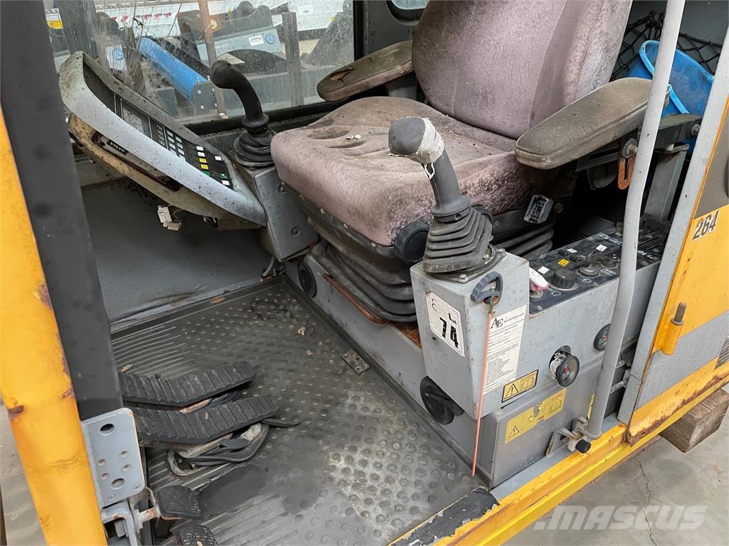 Førerhus ex. Volvo EC280, s/no. 1382 Ďalšie komponenty