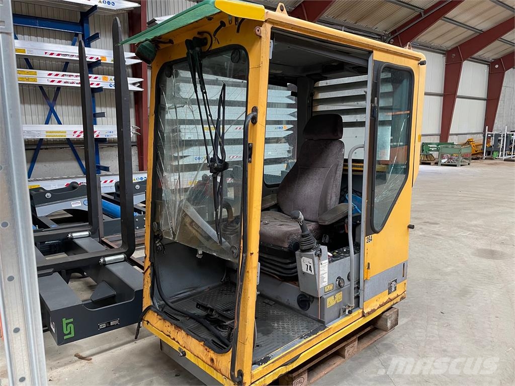 Førerhus ex. Volvo EC280, s/no. 1382 Ďalšie komponenty