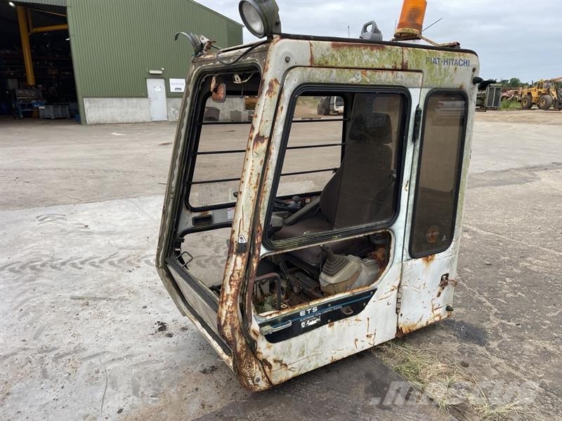  Førerhus til Fiat Hitachi Gravemaskine Model FH200 Diger parçalar