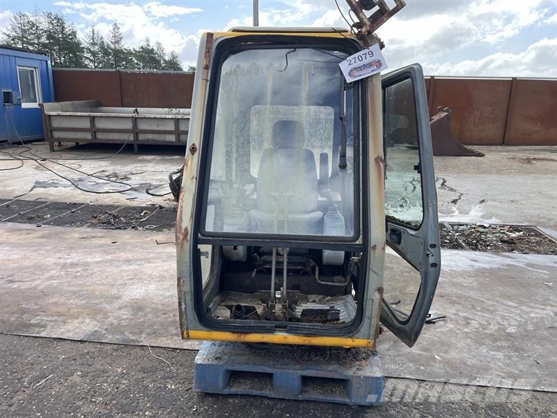 Førerhus til JCB Gravemaskine Model JS160LC Diger parçalar