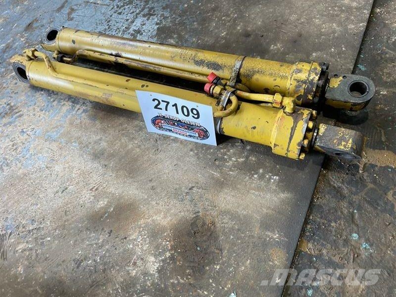  Frontskovlcylindere til Hydrema Rendegraver Model  Hydraulika