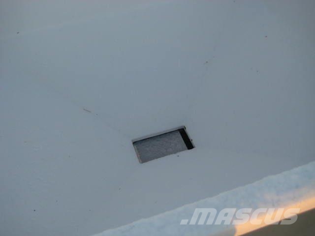 Glasfiberkar med hjul - 47 stk. Diger parçalar