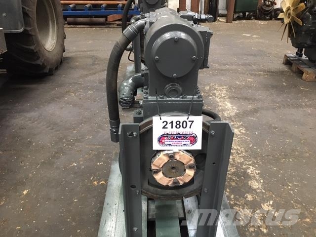 Hitachi KH125-3 Gear med pumper, komplet Transmisija