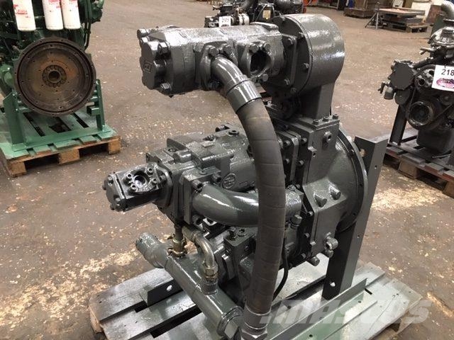 Hitachi KH125-3 Gear med pumper, komplet Transmisija
