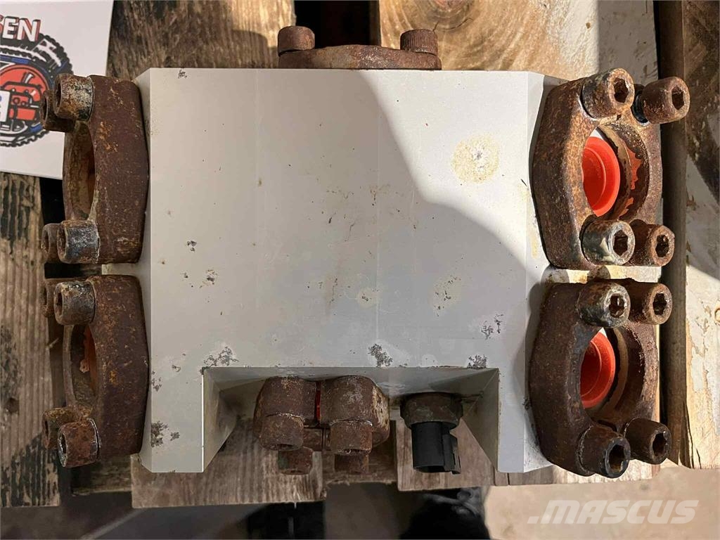 Hydraulikblok bremsekølesystem til Volvo dumper | Hydraulika