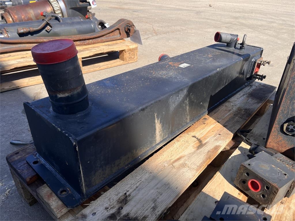  Hydrauliktank til Komatsu dumper | Passer til HM40 Componenti idrauliche