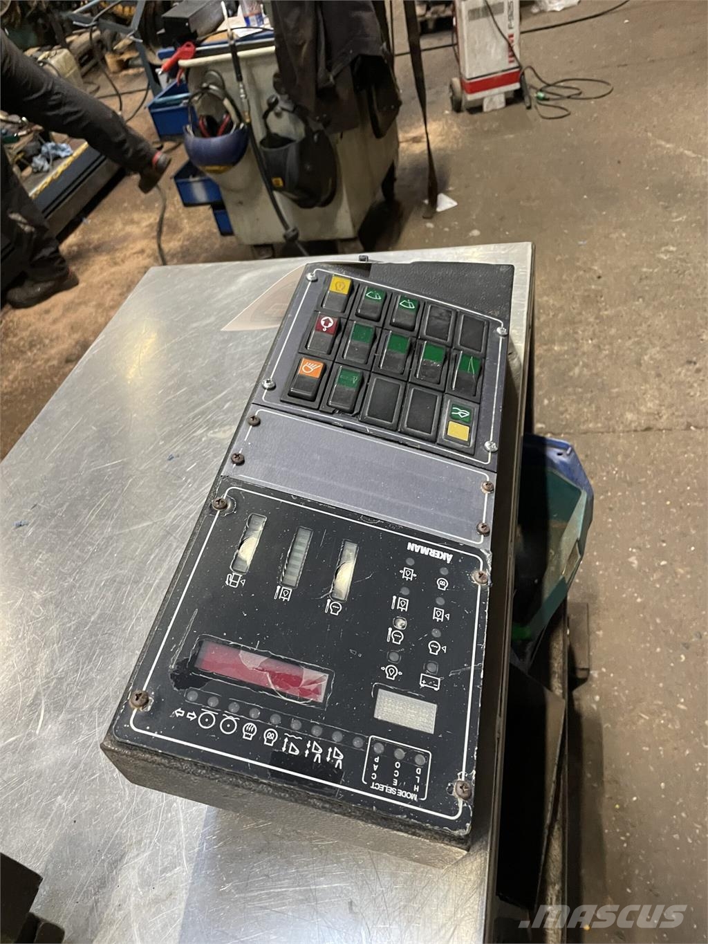  Instrumentpanel til Volvo & Åkerman gravemaskine | Elektronika