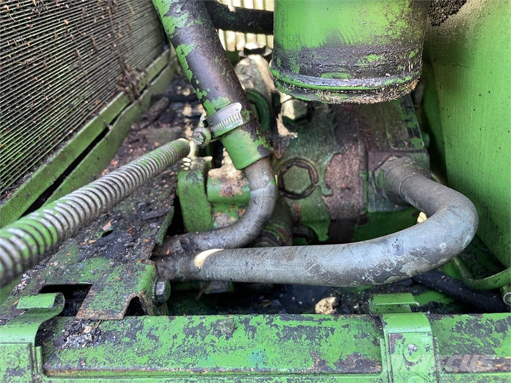 John Deere 2040 traktor - til ophug Građevinarstvo – ostalo