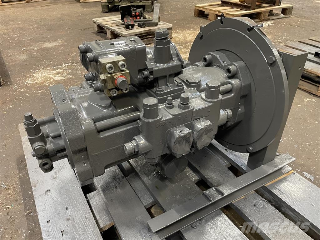 Kawasaki hydraulikpumpe ex. New Holland E265 - årgang 2007 Hydraulikk